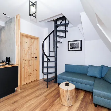 Kj Apartment *