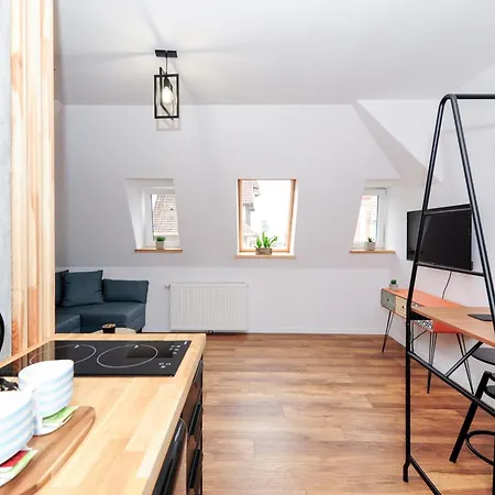 Kj Apartment *